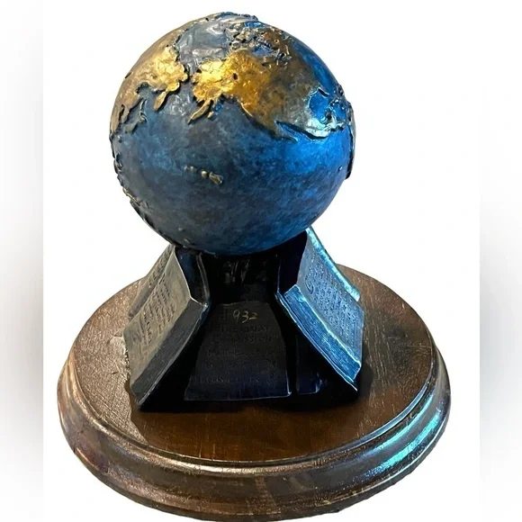 Signed Max Greiner Earth Globe The Great Commission Numbered Bible Sculptures
